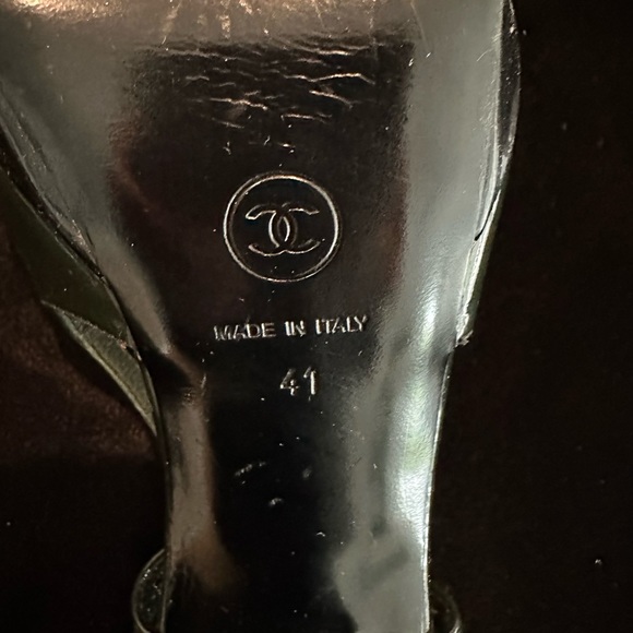 CHANEL AUTHENTIC SLINGBACK HEELS - Picture 4 of 9